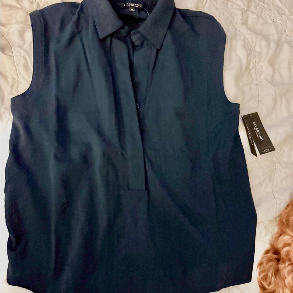 Liverpool Los Angeles Dark Navy Sleeveless Hidden Button Down Top Blouse XS NWT